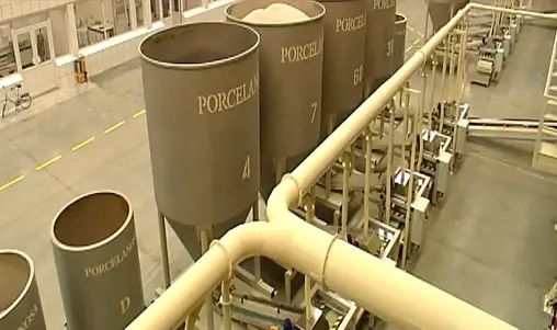 Imagen del interior de la fabrica de Porcelanosa